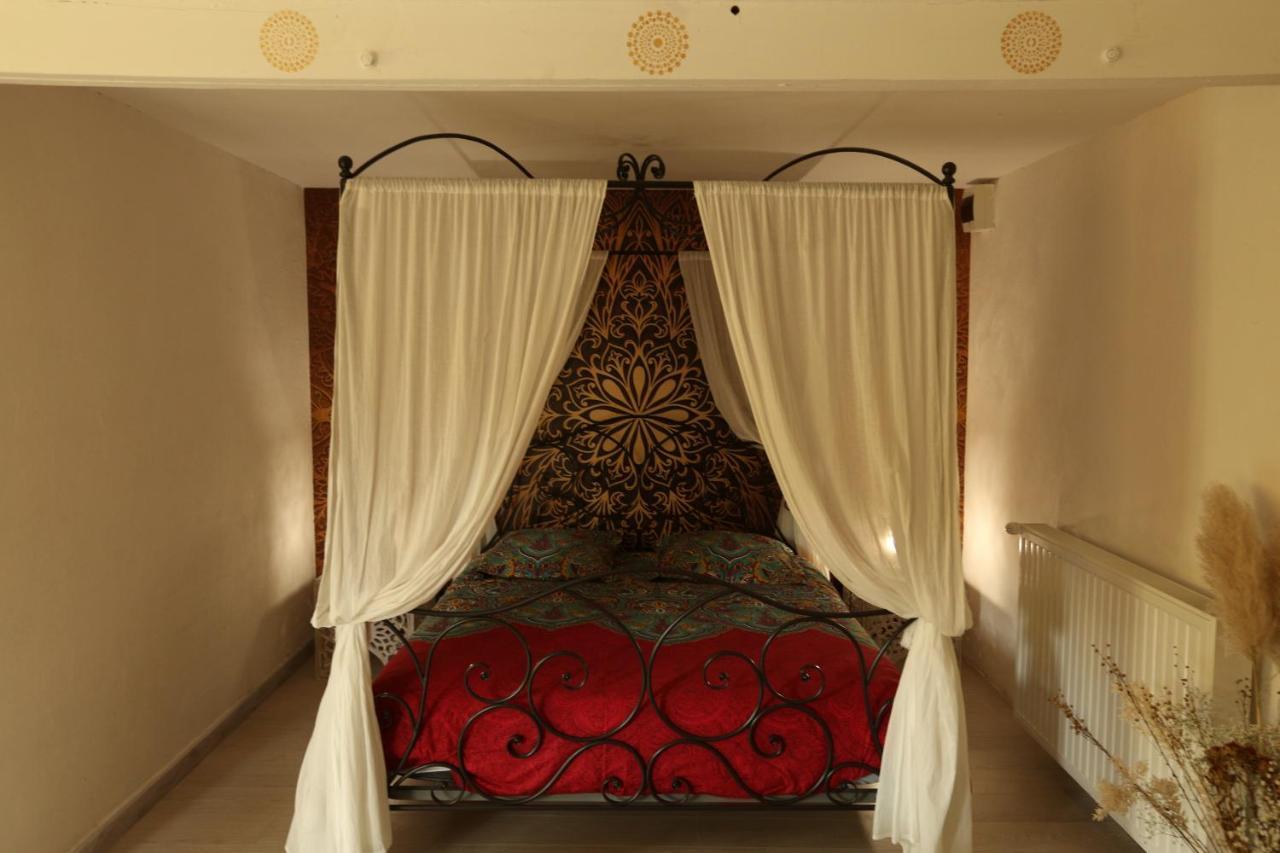 Fenetre Sur Loire Bed & Breakfast Iguerande Екстериор снимка