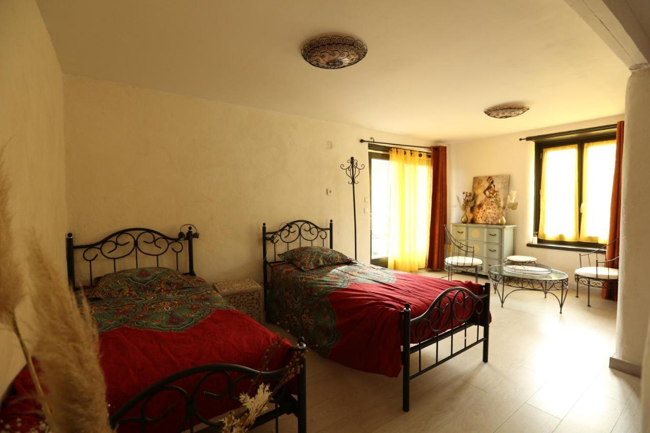 Fenetre Sur Loire Bed & Breakfast Iguerande Екстериор снимка
