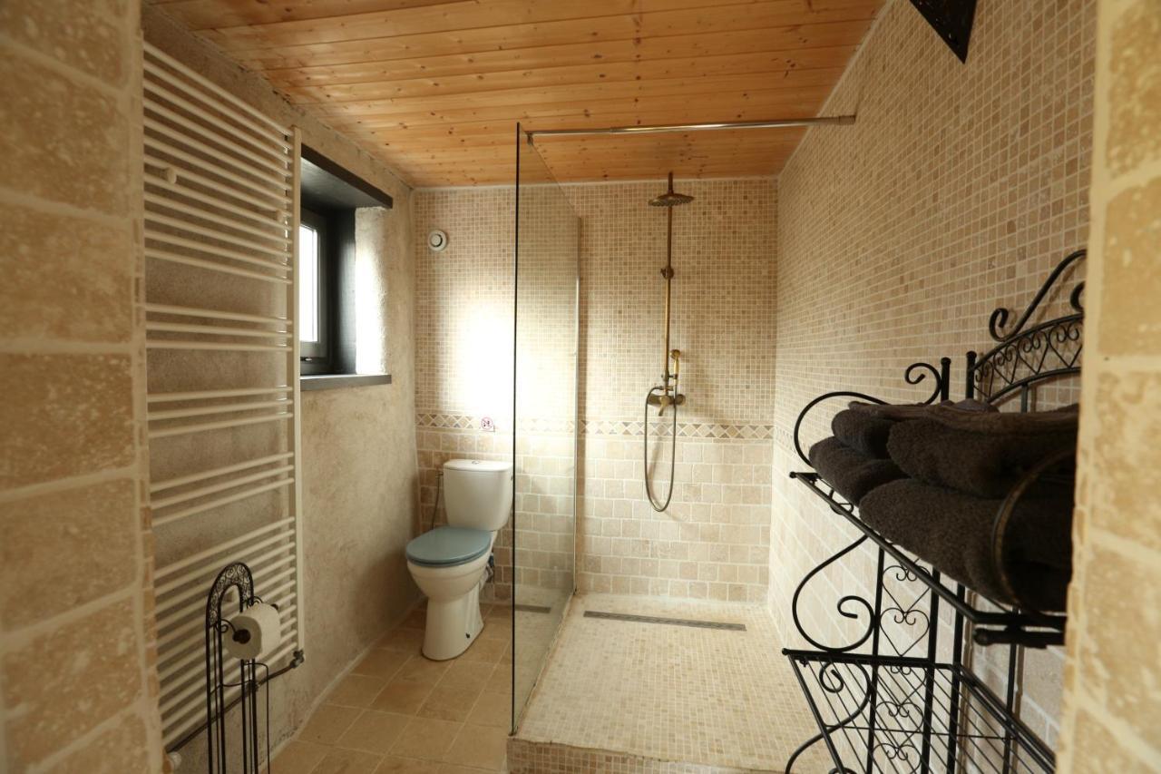 Fenetre Sur Loire Bed & Breakfast Iguerande Екстериор снимка