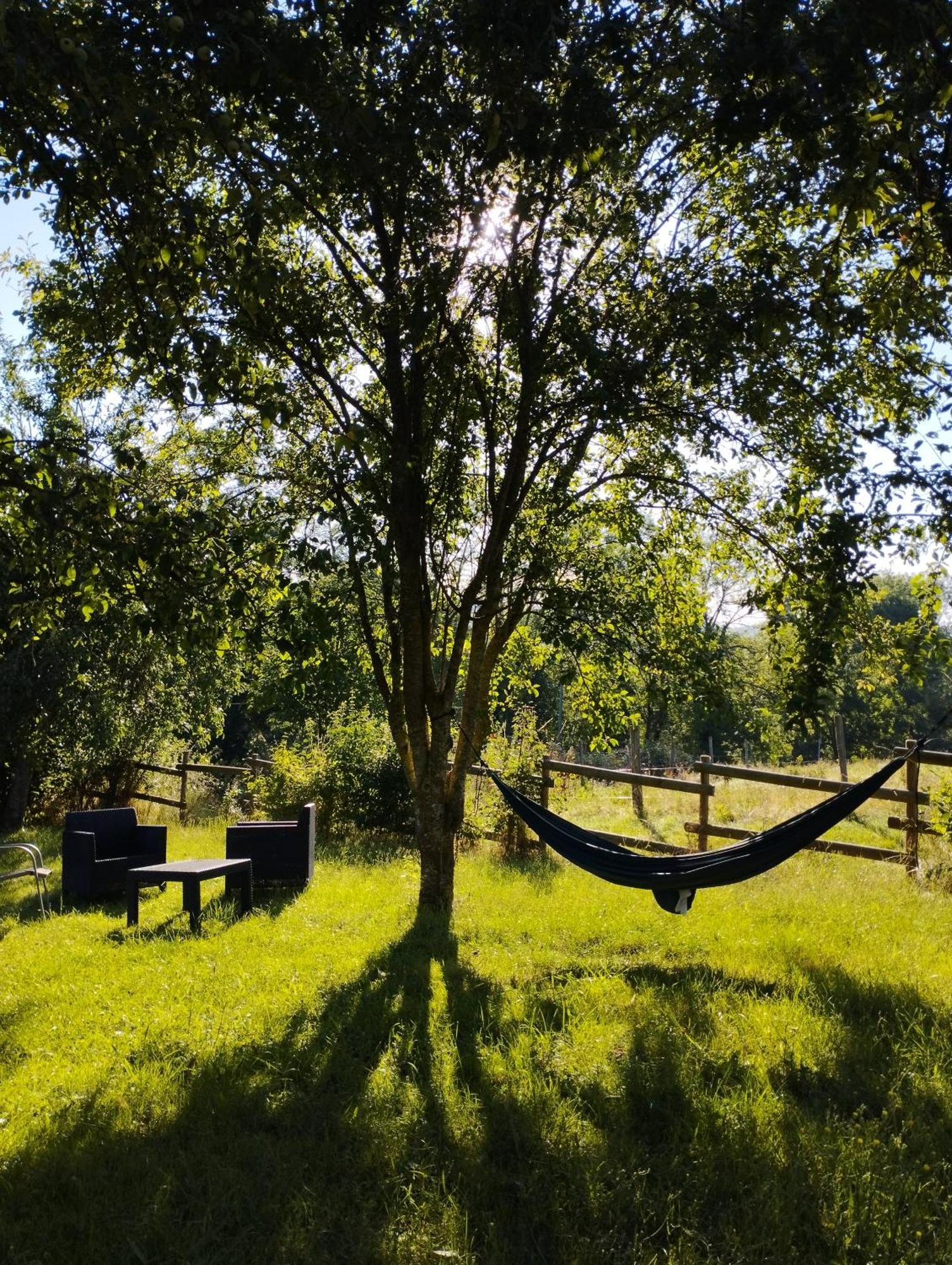 Fenetre Sur Loire Bed & Breakfast Iguerande Екстериор снимка