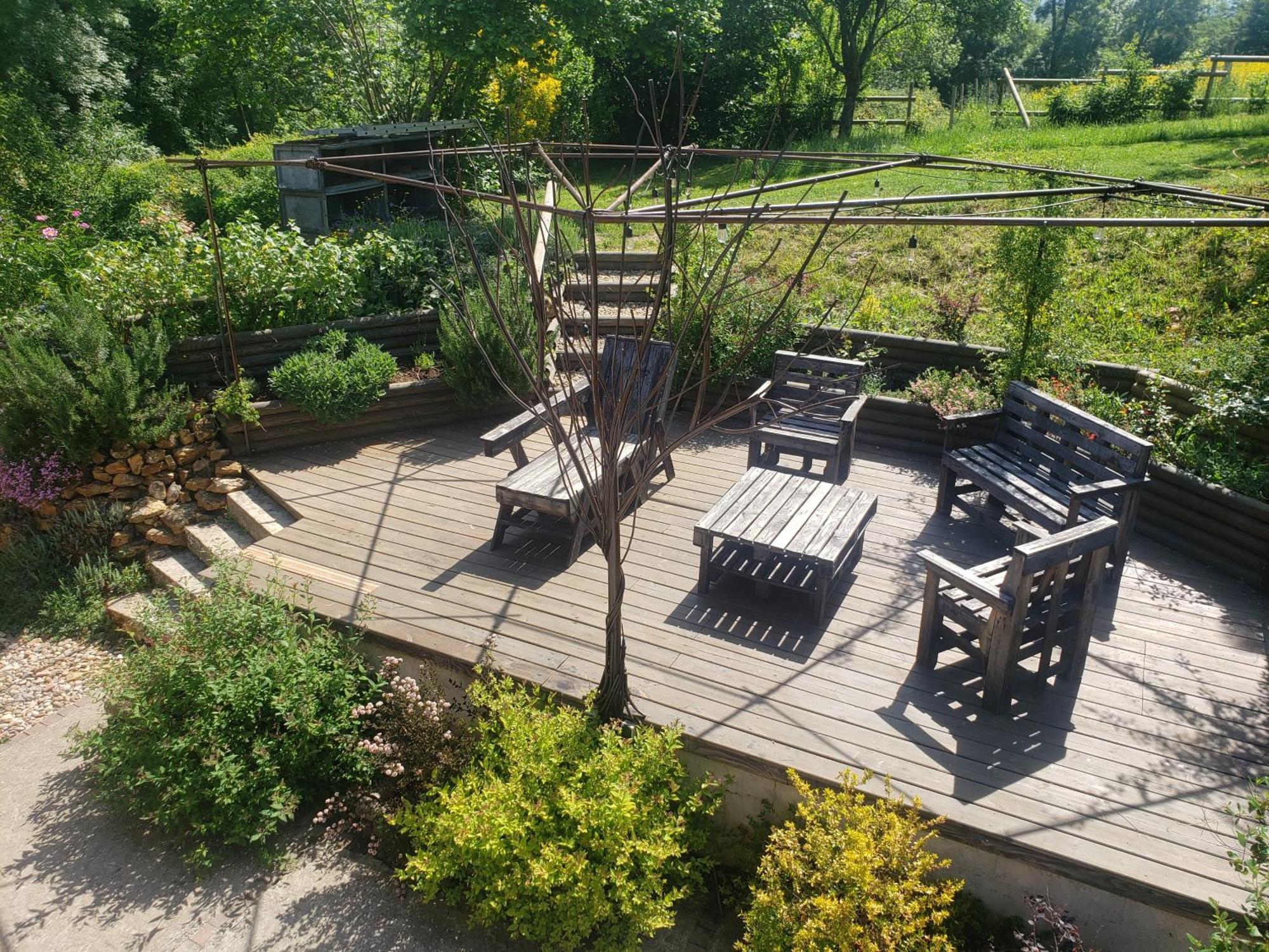 Fenetre Sur Loire Bed & Breakfast Iguerande Екстериор снимка