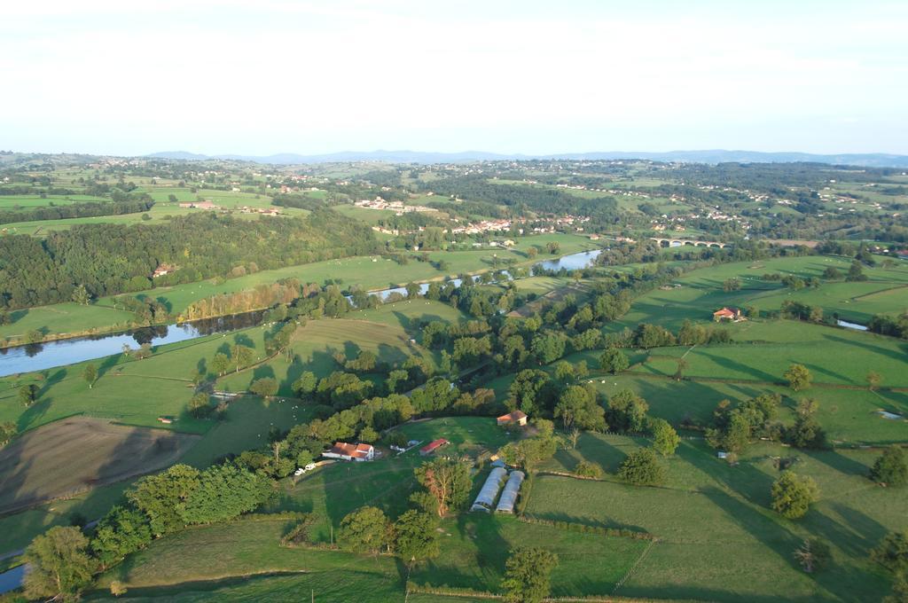 Fenetre Sur Loire Bed & Breakfast Iguerande Екстериор снимка